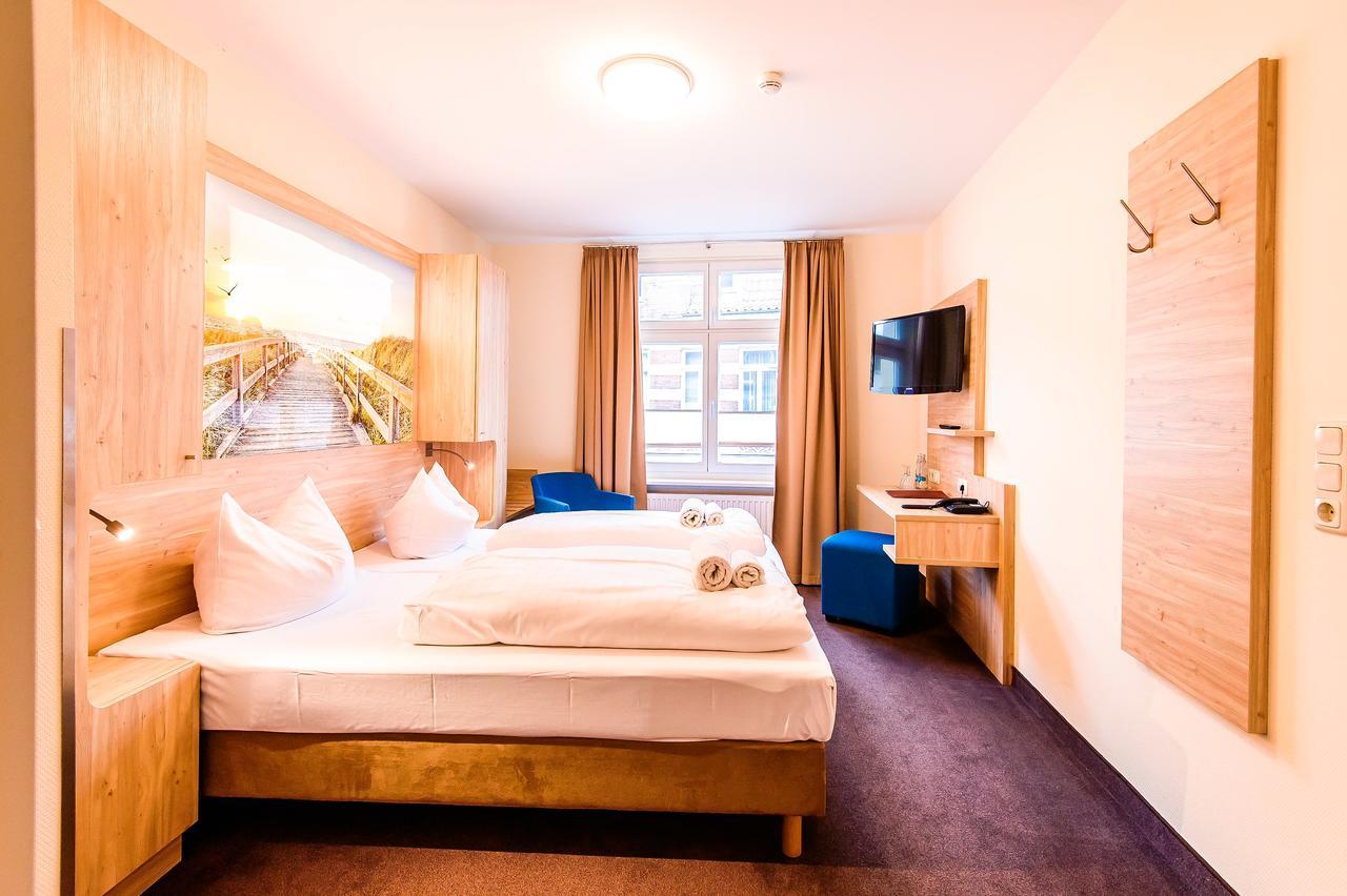 Wißmar Hotel Am Alten Hafen מראה חיצוני תמונה