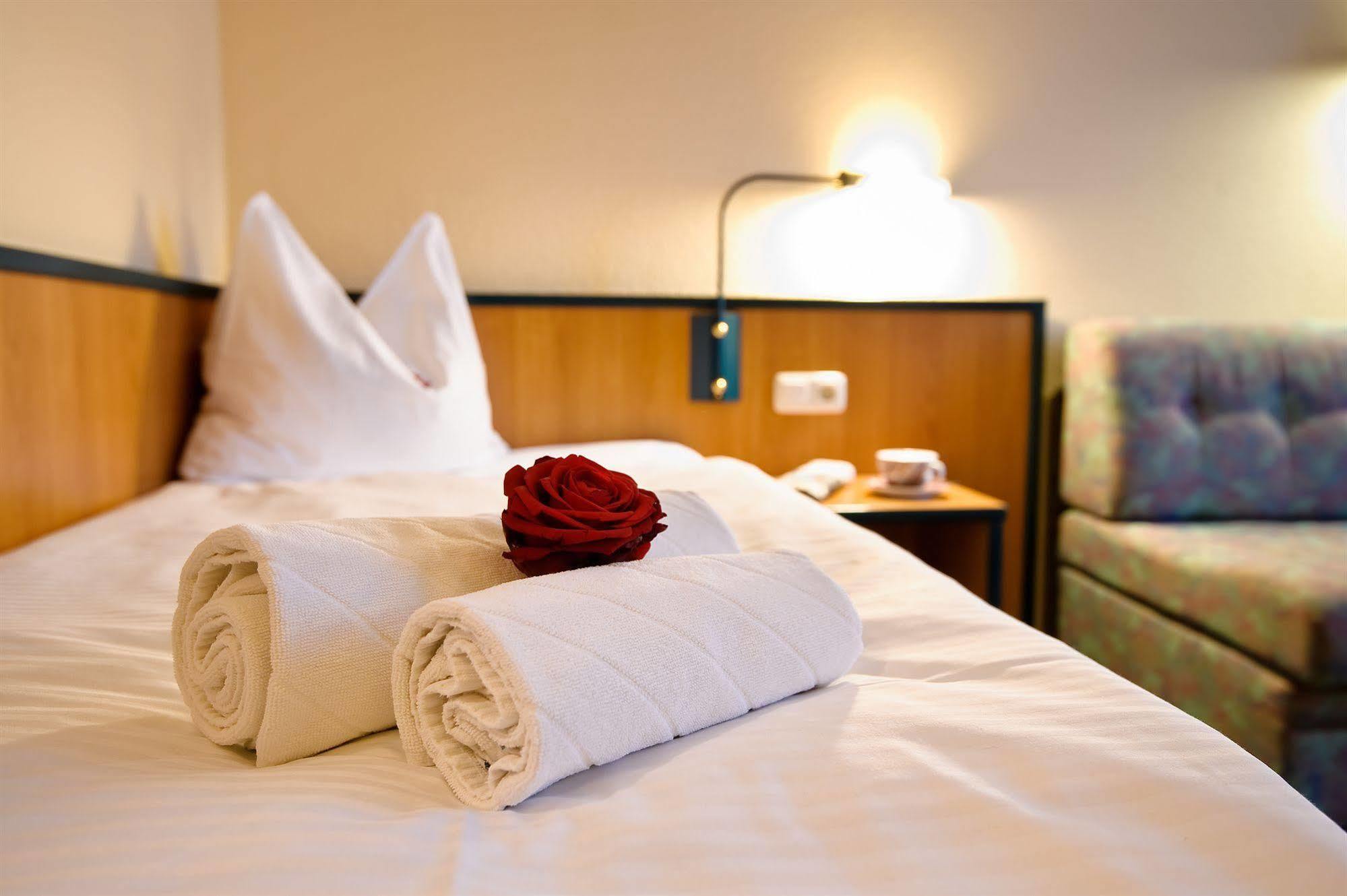 Wißmar Hotel Am Alten Hafen מראה חיצוני תמונה
