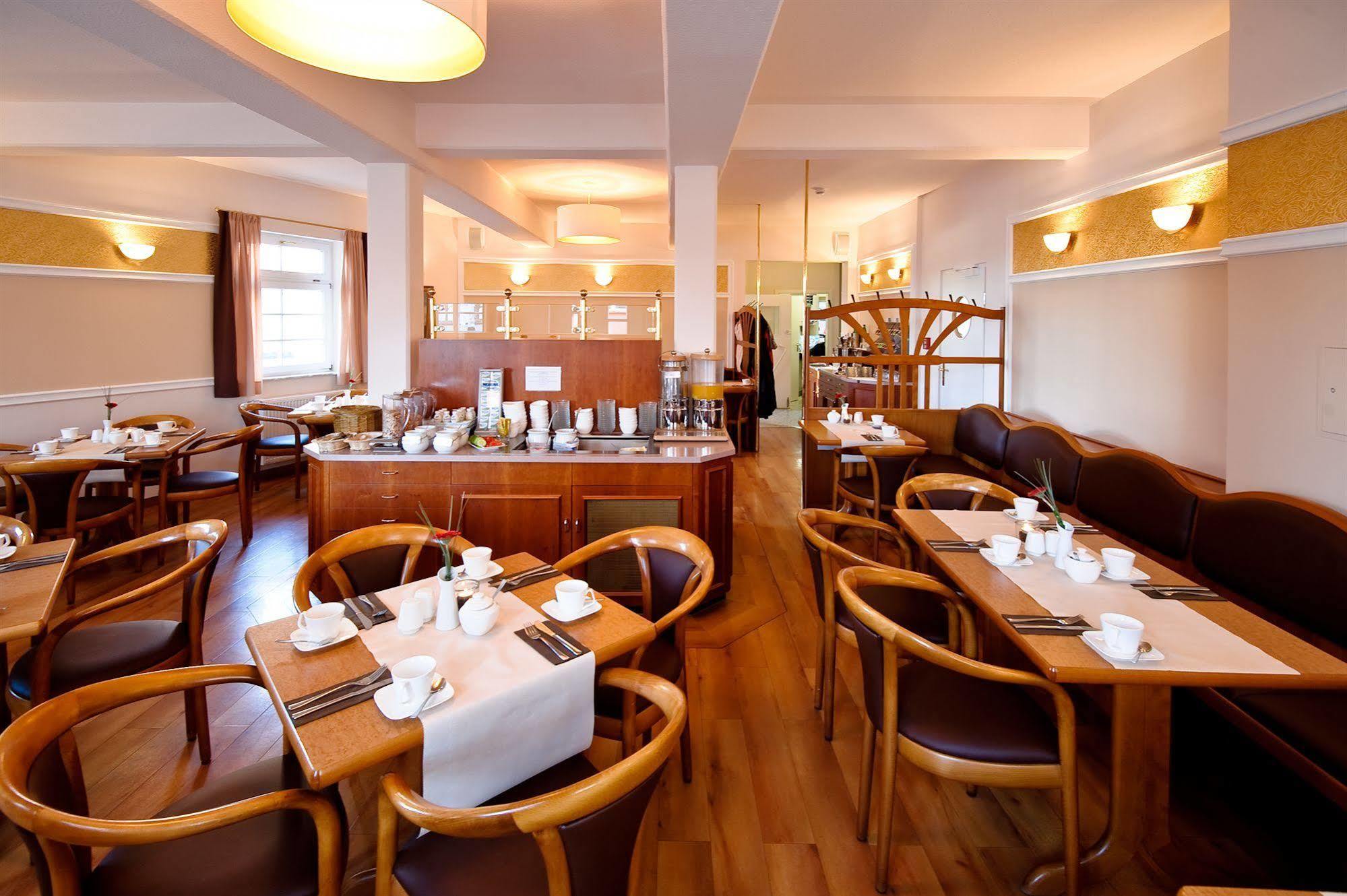 Wißmar Hotel Am Alten Hafen מראה חיצוני תמונה